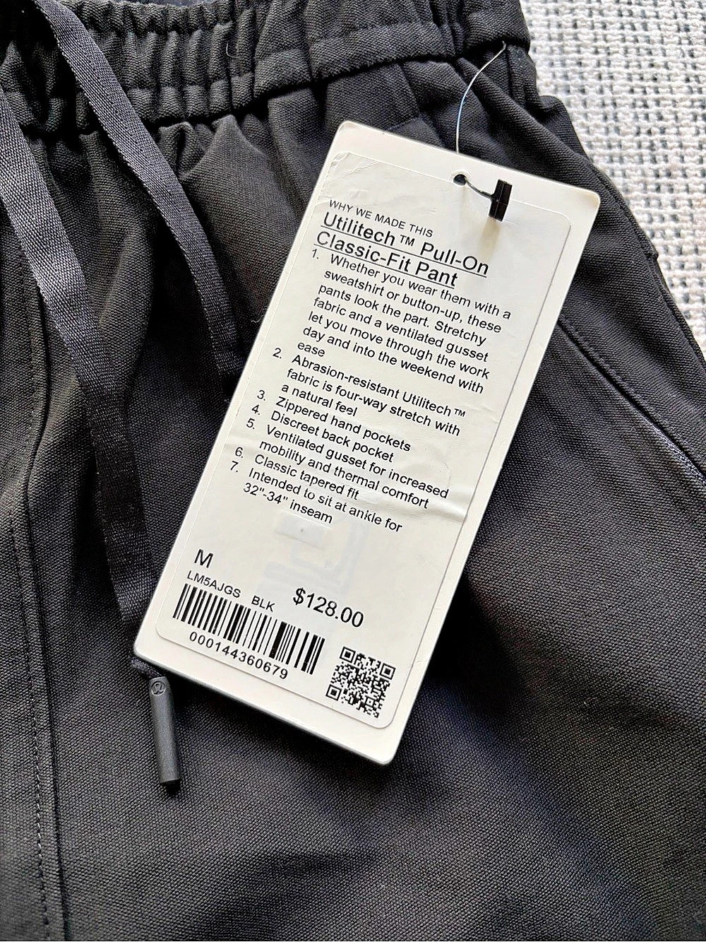 lululemon Utilitech Pull-On Classic-Fit Pant Straight-Leg Pants in Black - Picture 5 of 5